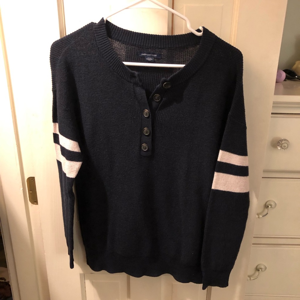 American Eagle sweater